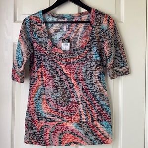 Rue21 Multi-color Scoop Neck Top